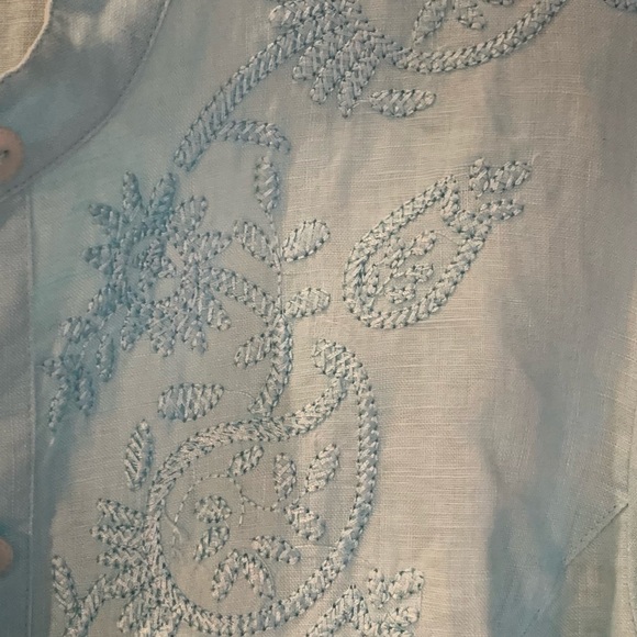 100%Linen Embroidered Button Front Shirt - Picture 4 of 9